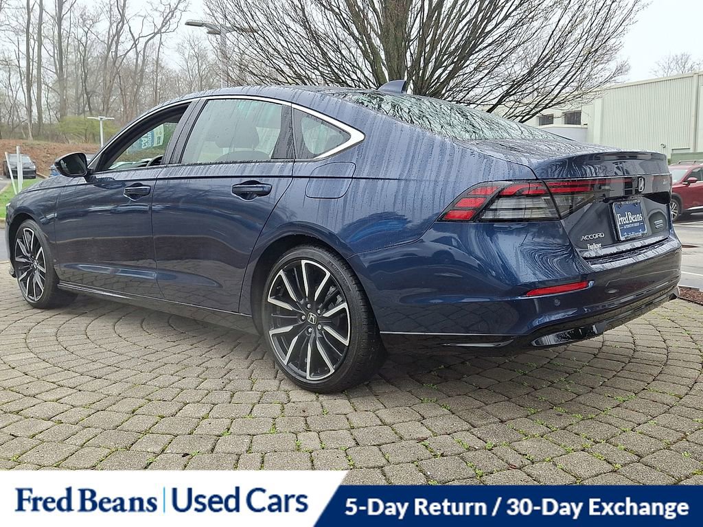 Used 2024 Honda Accord Touring image 4