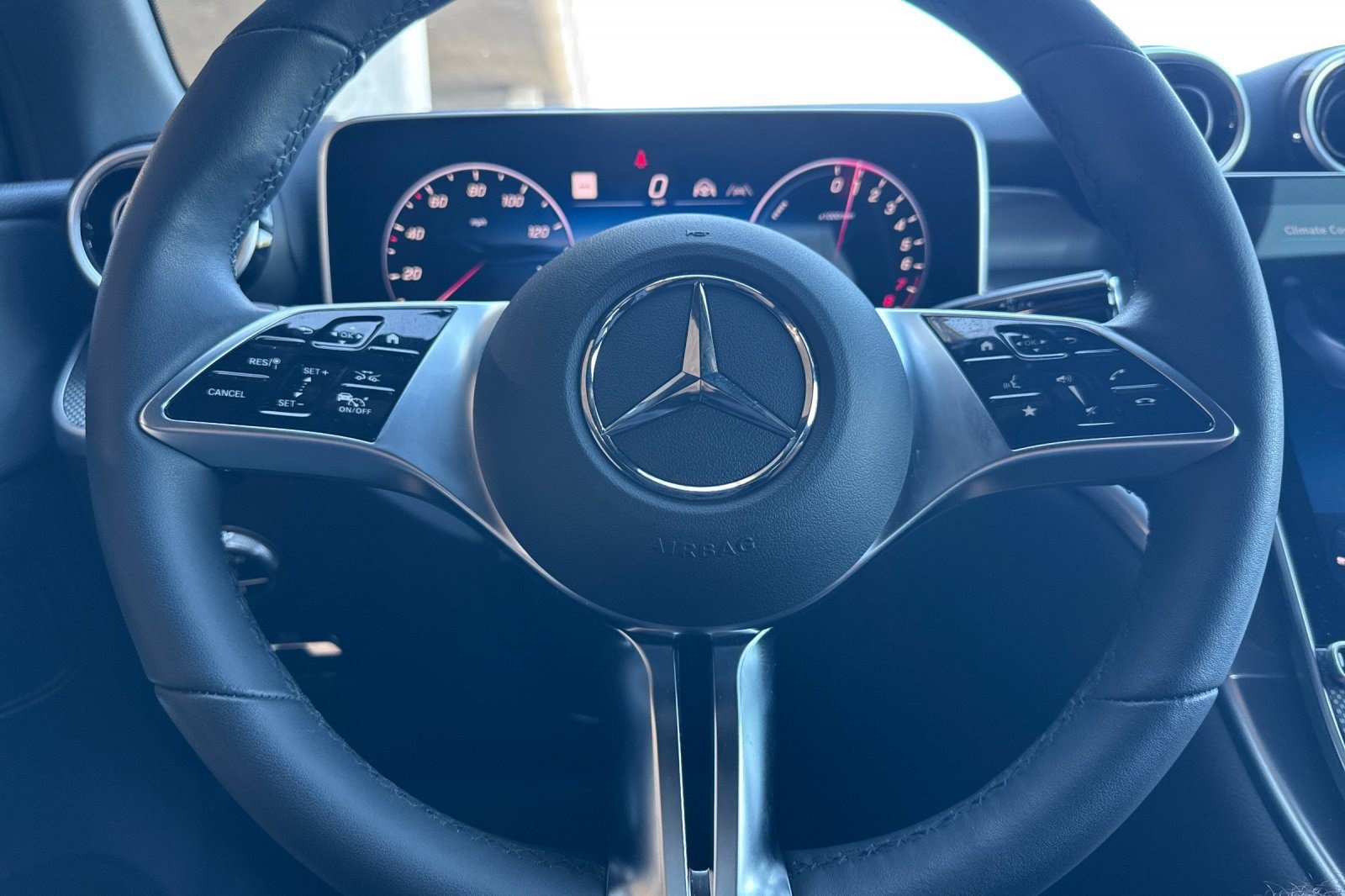 Certified 2025 Mercedes-Benz GLC 350e 4MATIC image 11