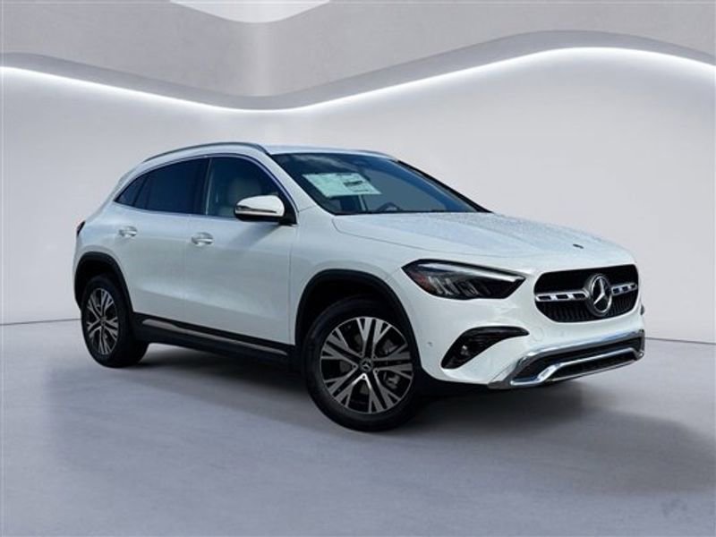 New 2025 Mercedes-Benz GLA 250 4MATIC image 2