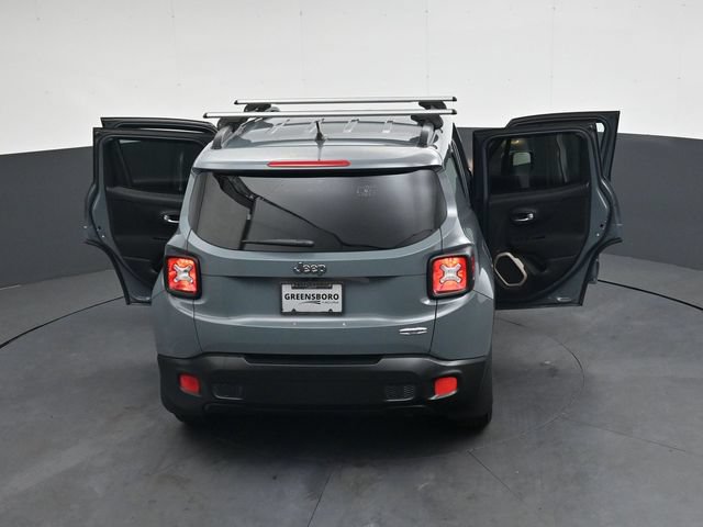 Used 2016 Jeep Renegade Latitude FWD image 40