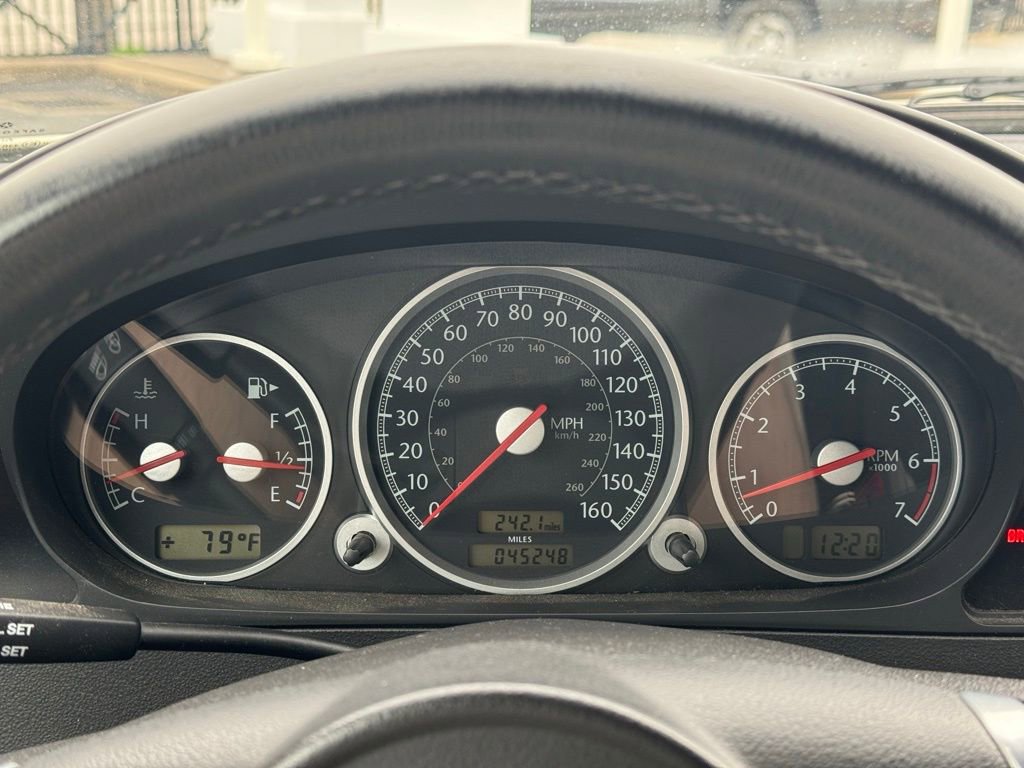 Used 2006 Chrysler Crossfire Limited image 19