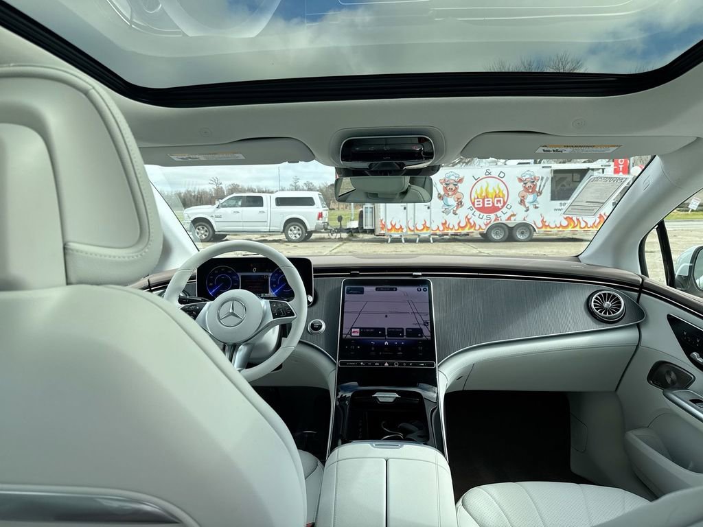 Used 2024 Mercedes-Benz EQE 350+ 4MATIC Sedan image 31