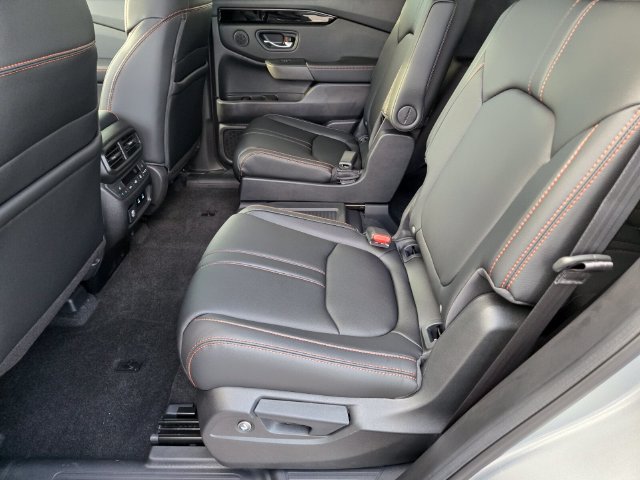 New 2026 Honda Pilot TrailSport image 9