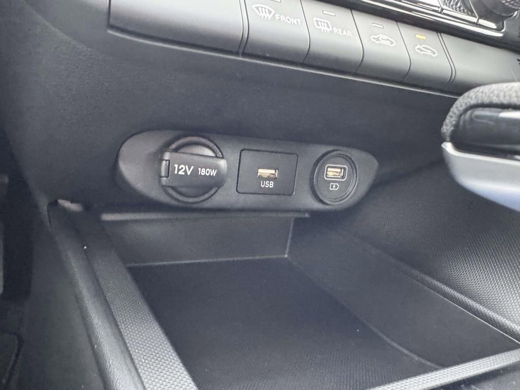 Certified 2023 Hyundai Elantra SEL image 26