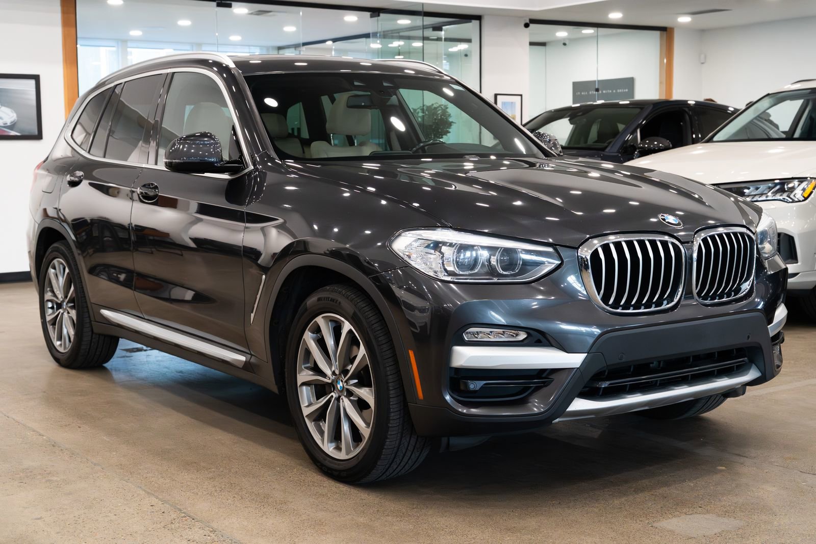 Used 2019 BMW X3 xDrive30i image 3