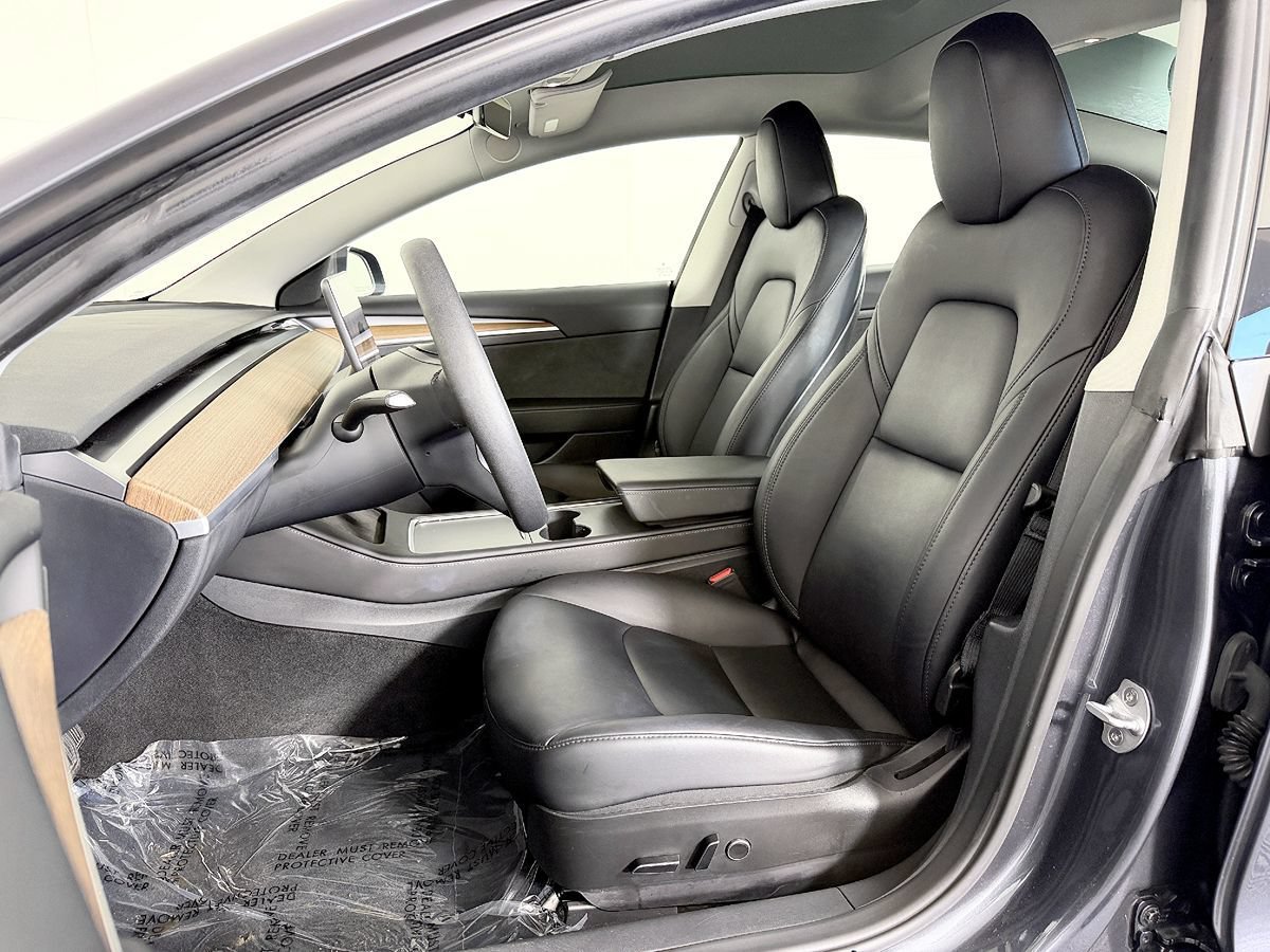 Used 2023 Tesla Model 3 Standard Range RWD image 29