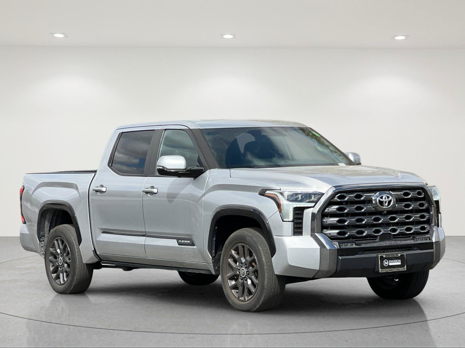 Used 2024 Toyota Tundra Platinum AWD/4WD image 7