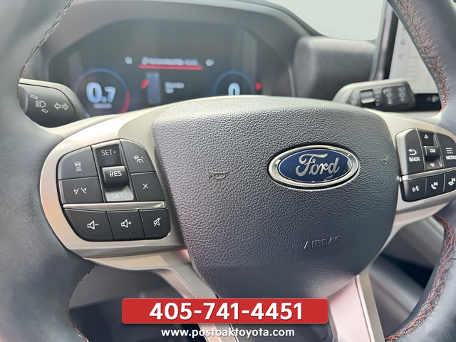 Used 2025 Ford Explorer Active w/ Active Comfort Package RWD image 33