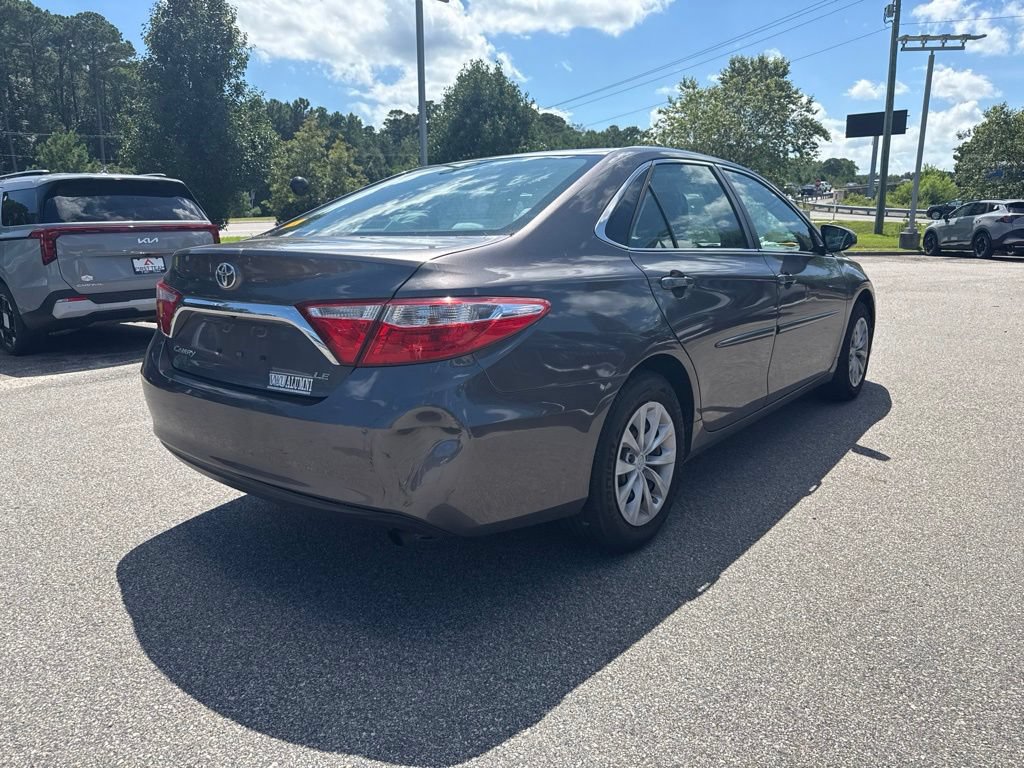 Used 2015 Toyota Camry LE FWD image 5