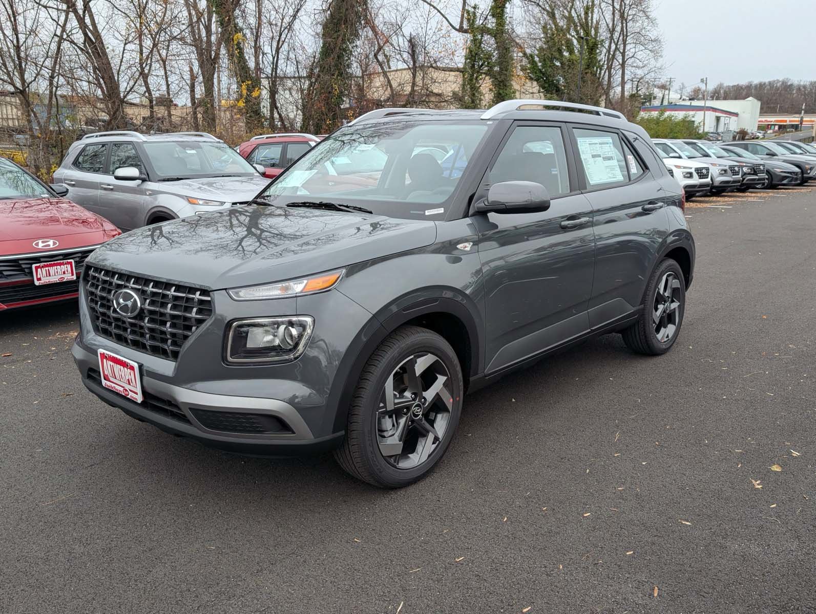 New 2026 Hyundai Venue SEL FWD image 5