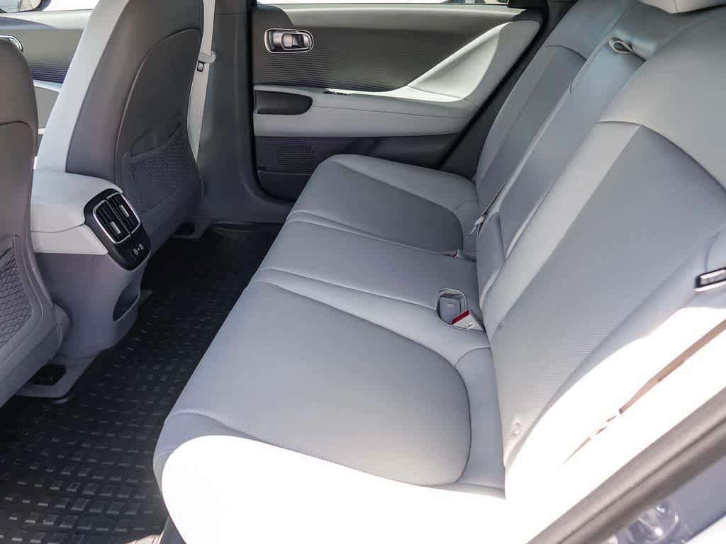 Used 2023 Hyundai Ioniq 6 Limited RWD image 17