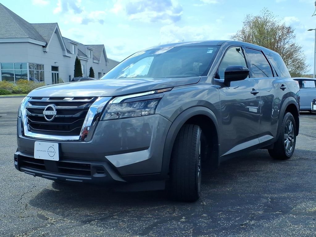 Certified 2024 Nissan Pathfinder S AWD/4WD image 6