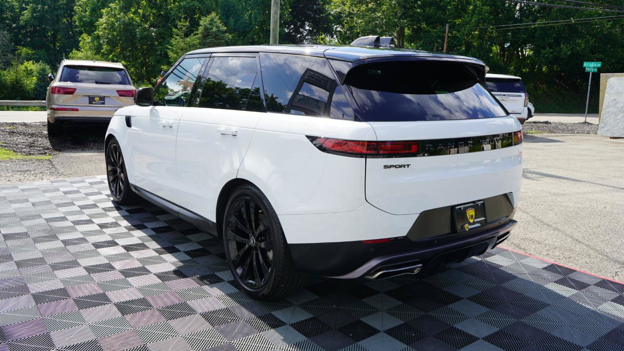 Used 2023 Land Rover Range Rover Sport SE AWD/4WD image 18