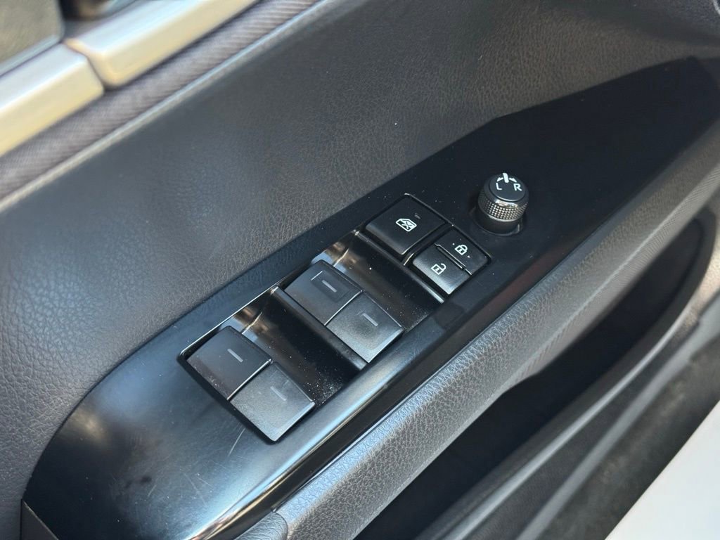 Used 2025 Toyota Camry LE FWD image 27