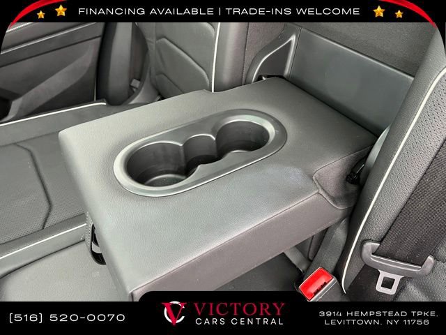 Used 2022 Volkswagen Tiguan SEL R-Line image 17