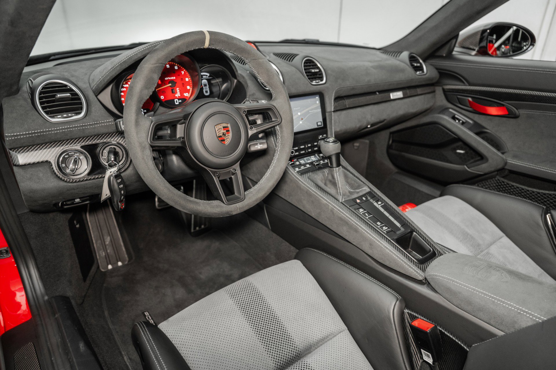 Used 2024 Porsche 718 Cayman GT4 RS image 16