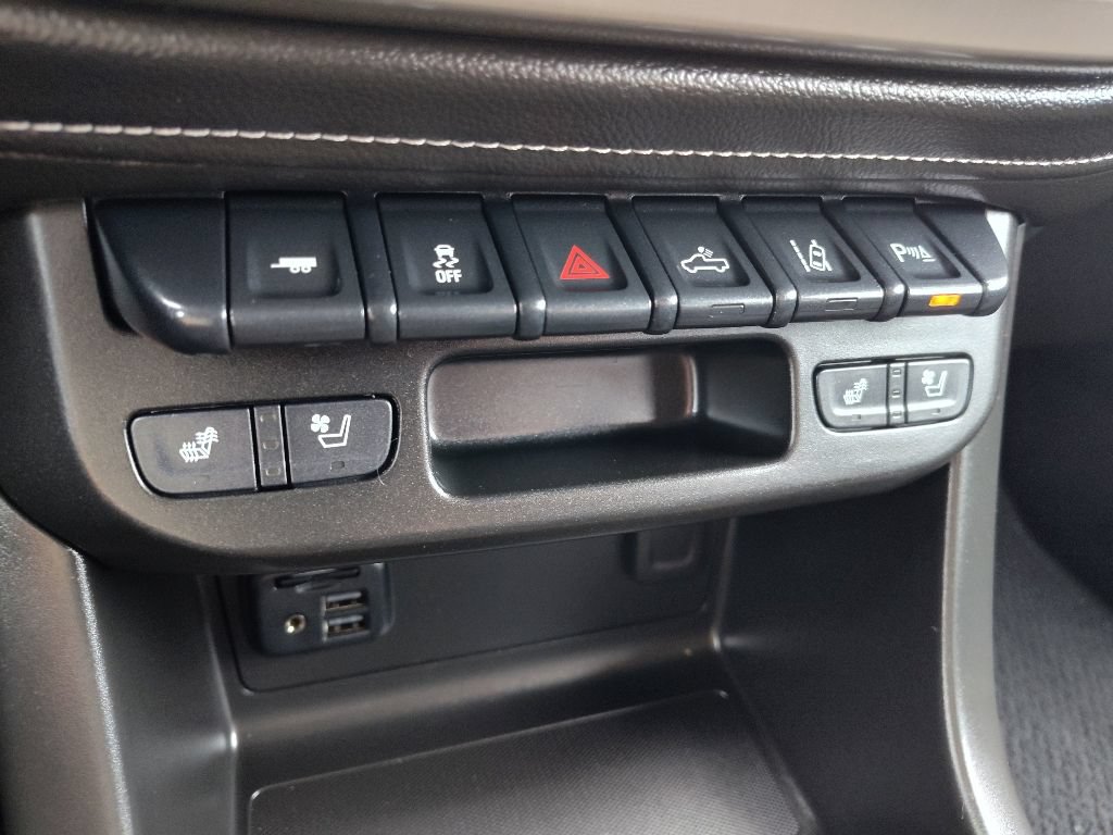 Used 2022 GMC Canyon Denali AWD/4WD image 25