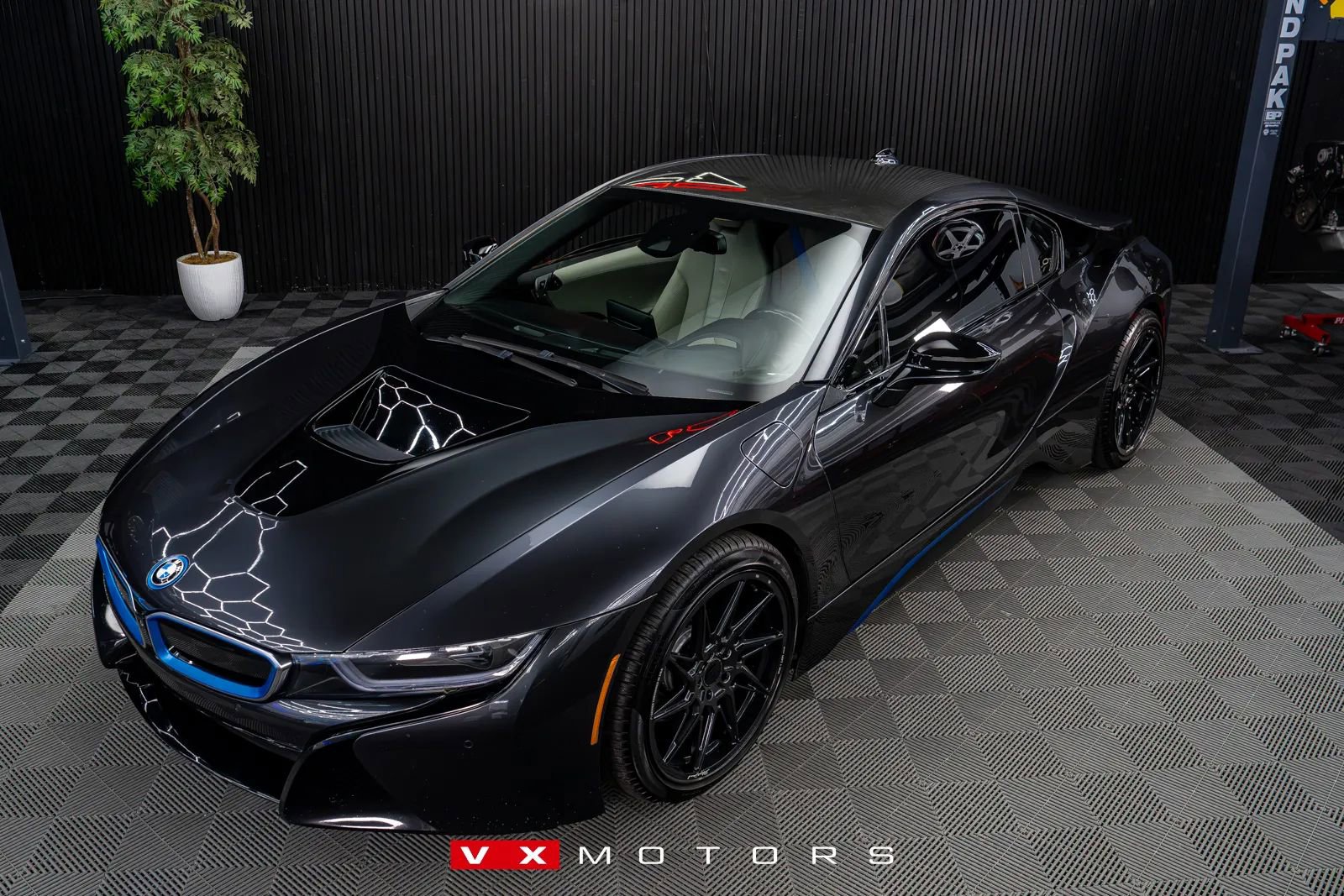 Used 2014 BMW i8 AWD/4WD image 5