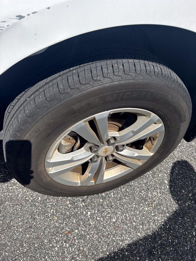 Used 2017 Chevrolet Equinox LS FWD image 8