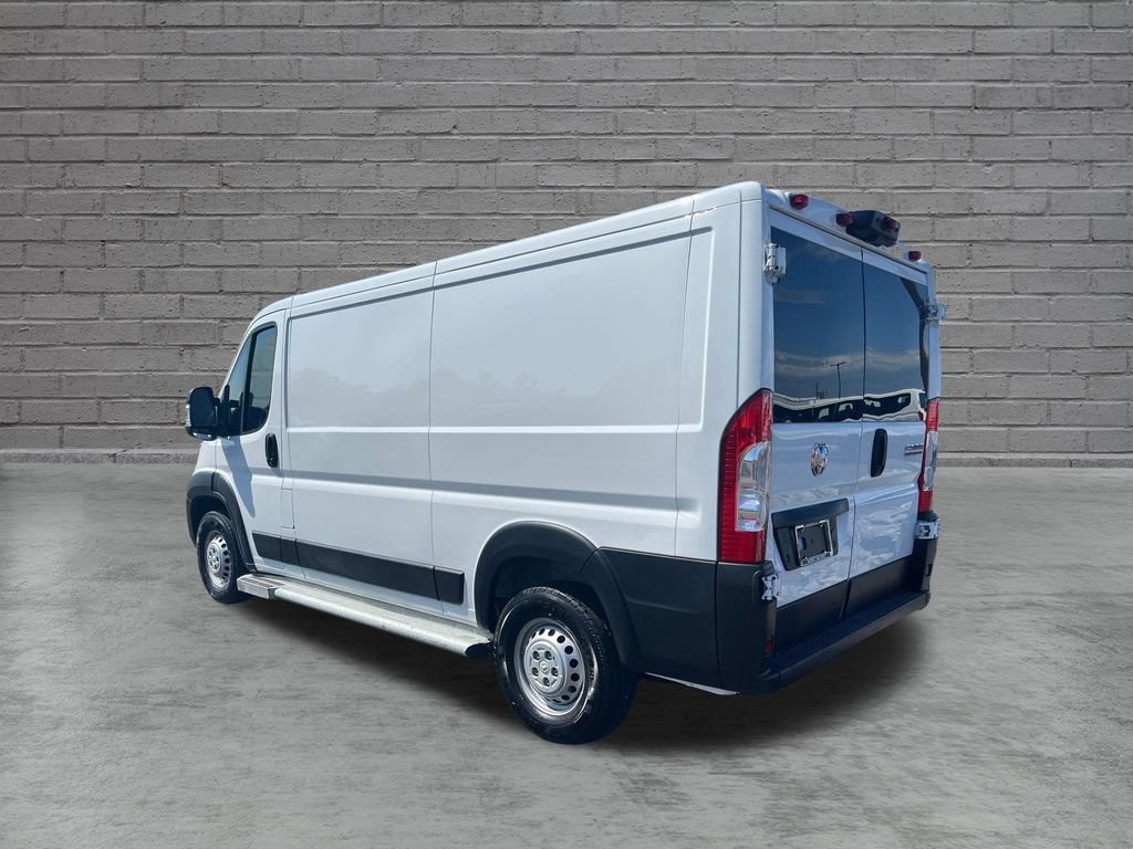 Used 2025 RAM ProMaster 2500 w/ U-Haul Equipment Group FWD video 3