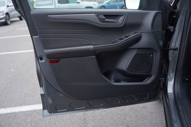 Used 2025 Ford Escape Active image 14