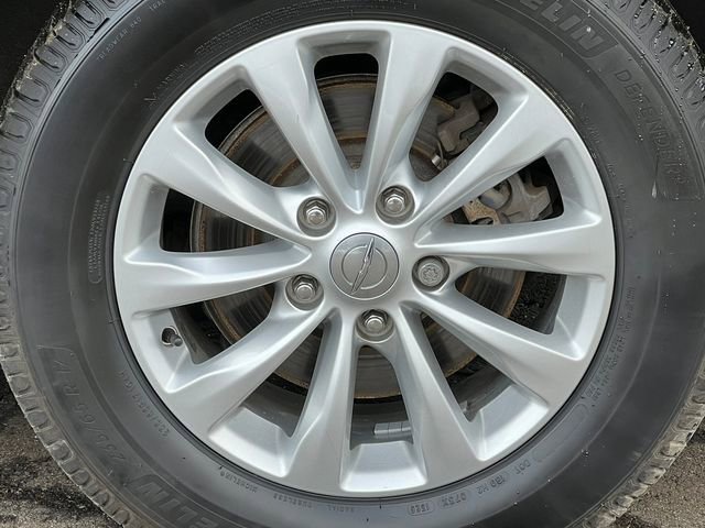 Used 2018 Chrysler Pacifica Touring-L Plus image 12