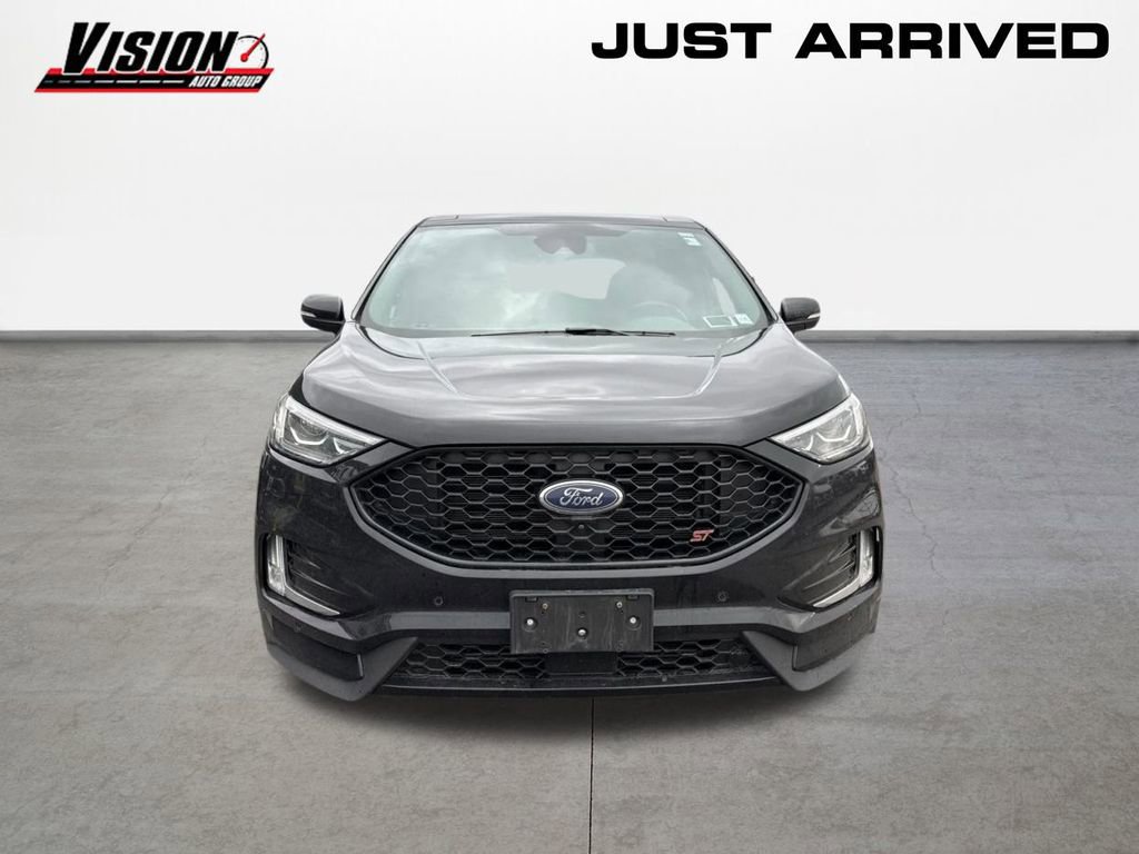 Used 2021 Ford Edge ST w/ Equipment Group 401A image 2