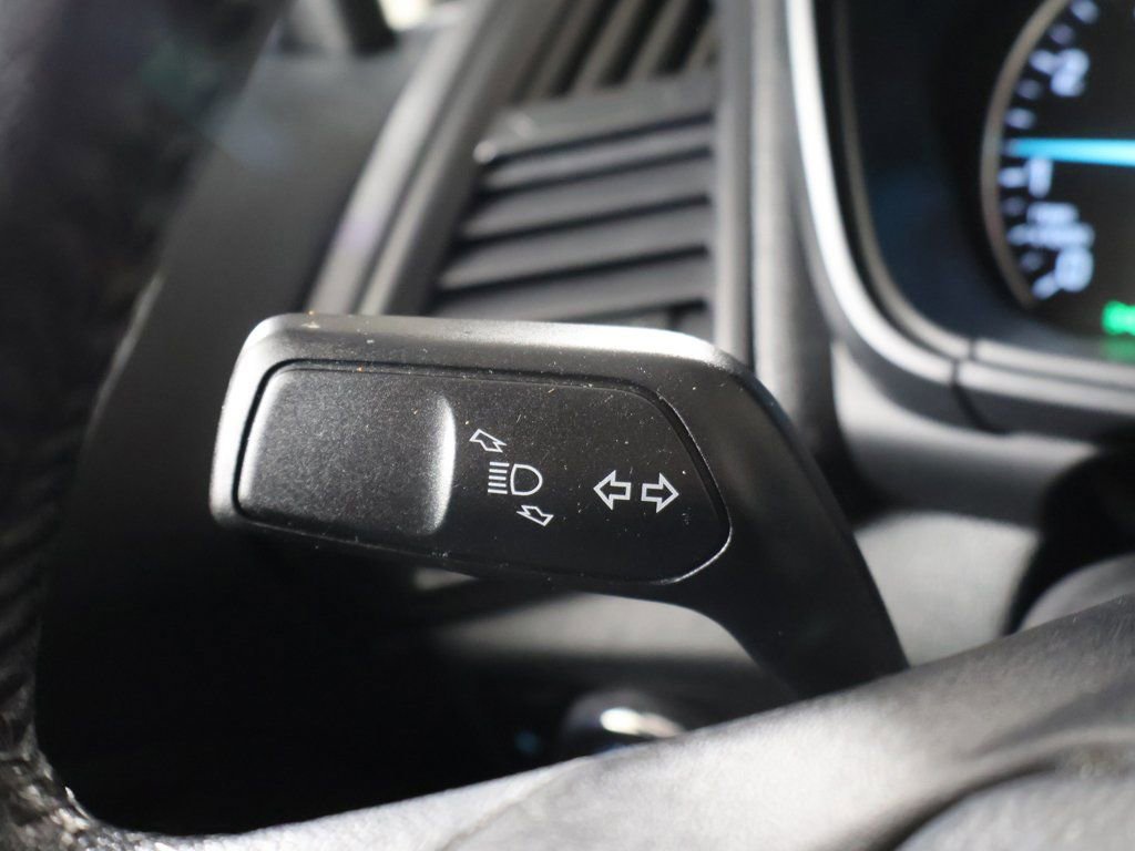 Used 2018 Ford EcoSport SE w/ SE Convenience Package image 38