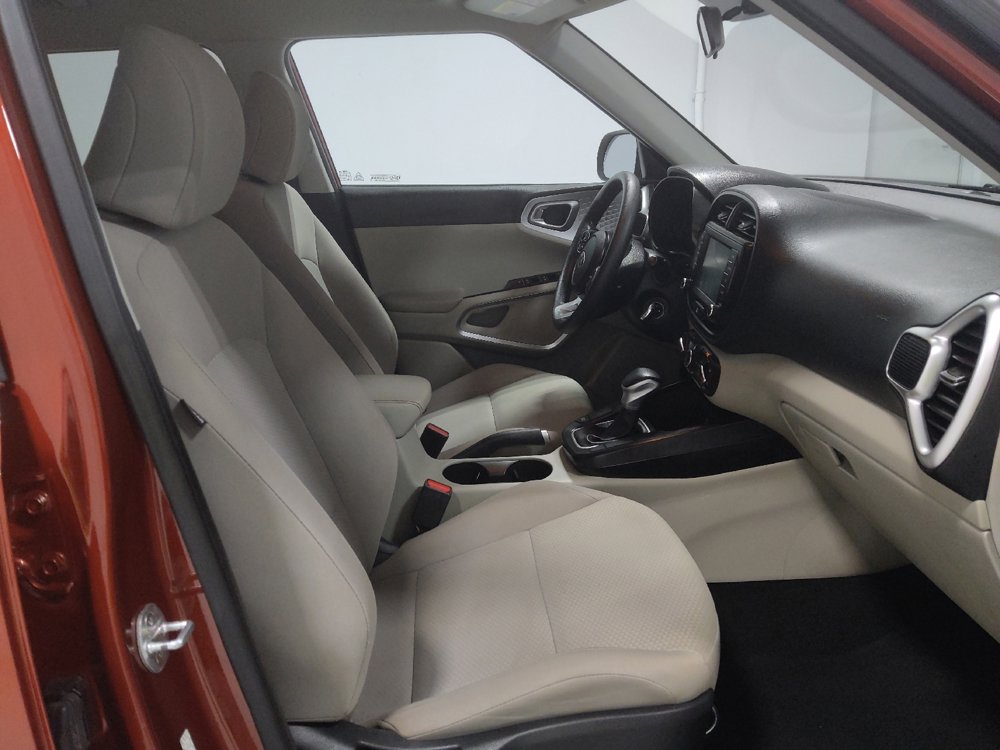 Used 2020 Kia Soul LX image 21