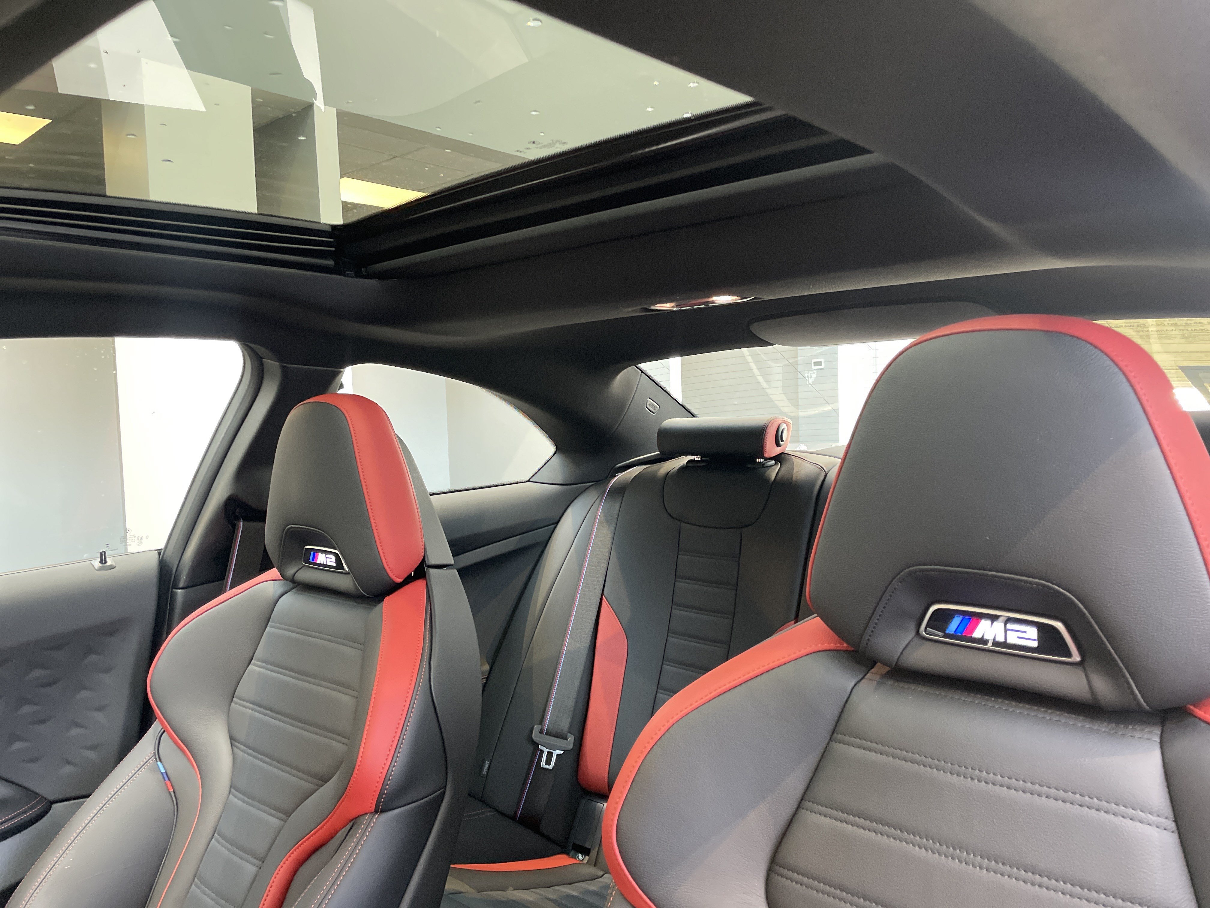 Used 2025 BMW M2 w/ Lighting Package RWD image 36