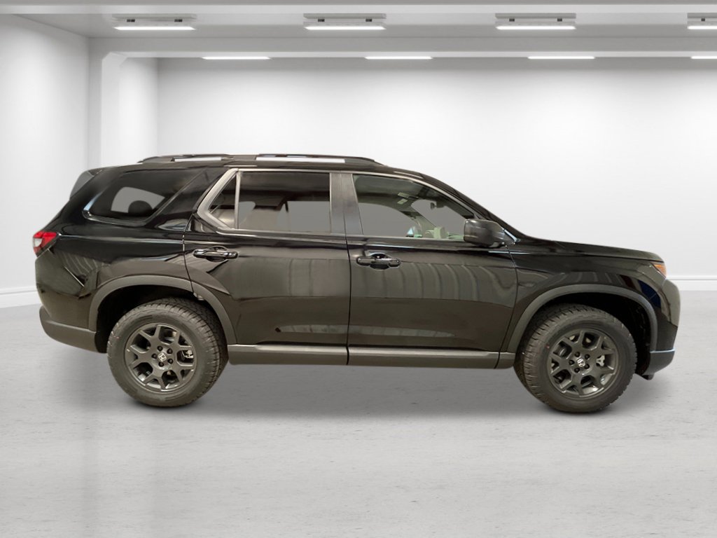 New 2026 Honda Pilot TrailSport image 9