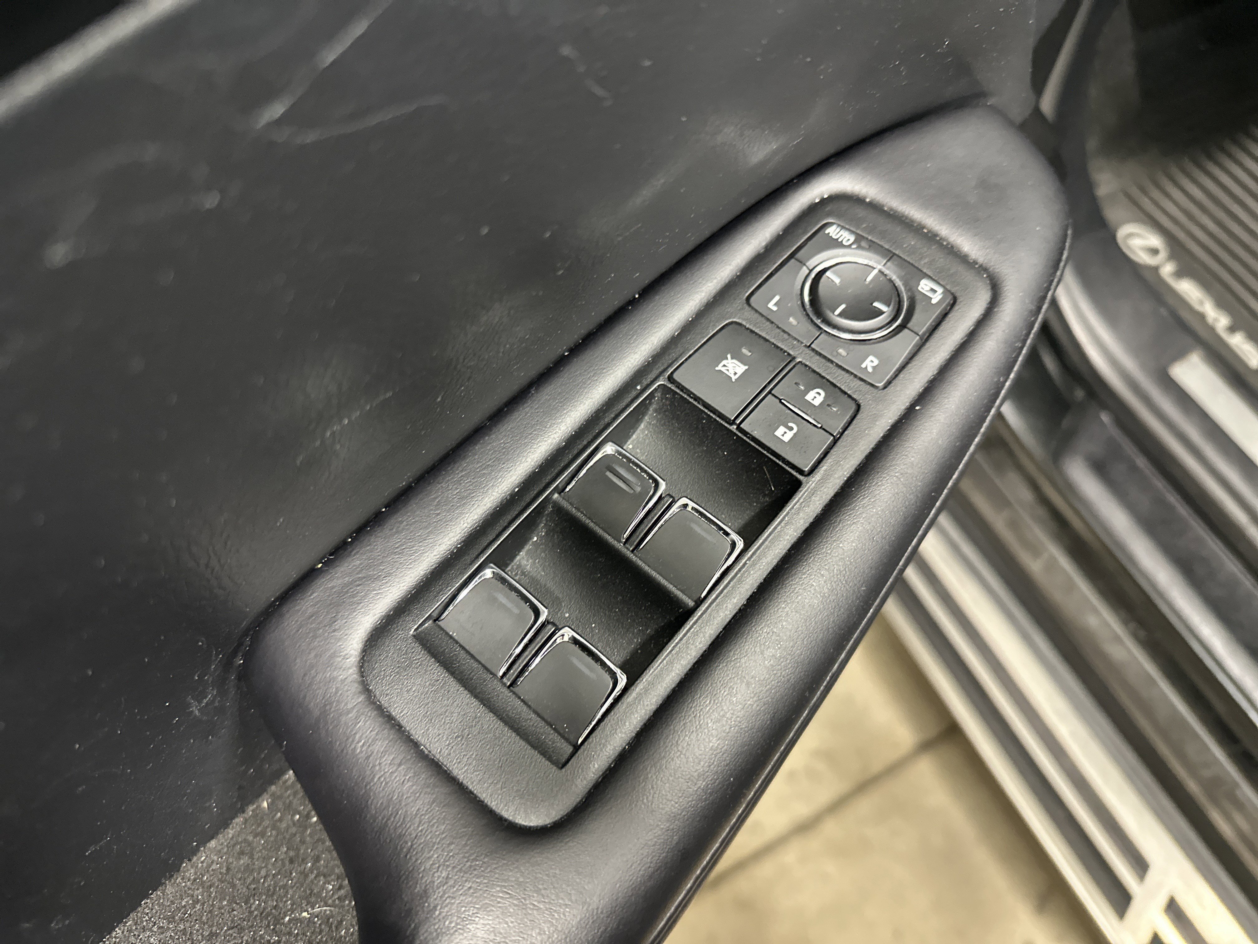 Used 2020 Lexus RX 350 AWD w/ Premium Package image 15