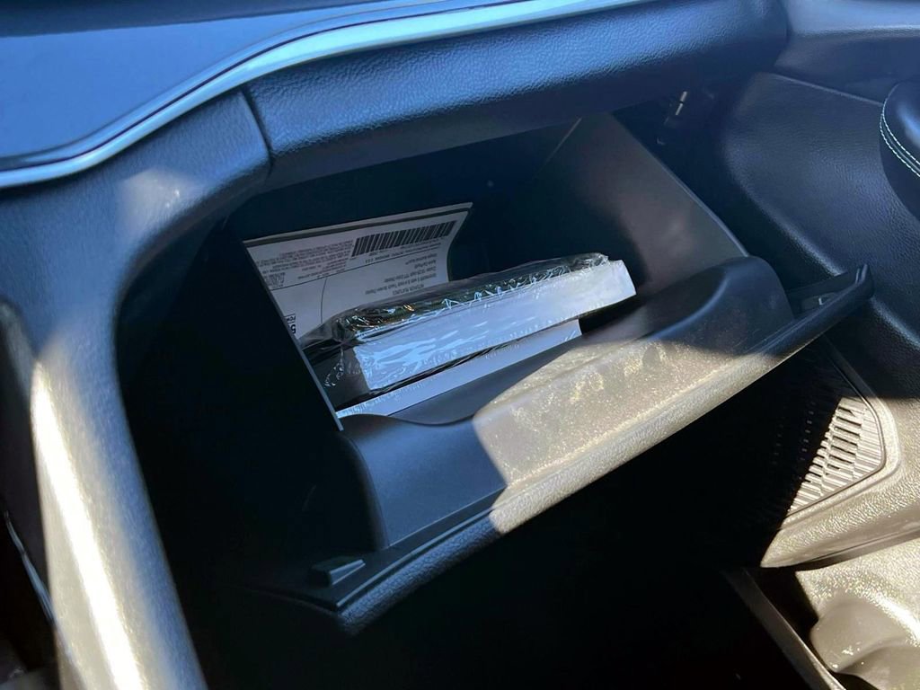 Certified 2023 Jeep Grand Cherokee Laredo image 29