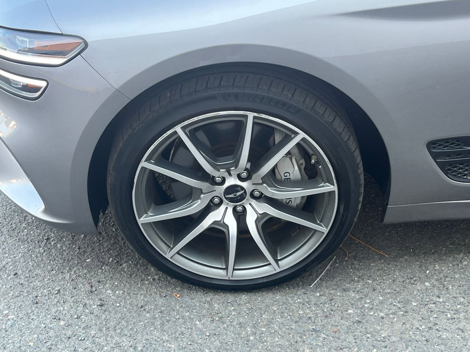 Used 2024 Genesis G70 2.5T image 25