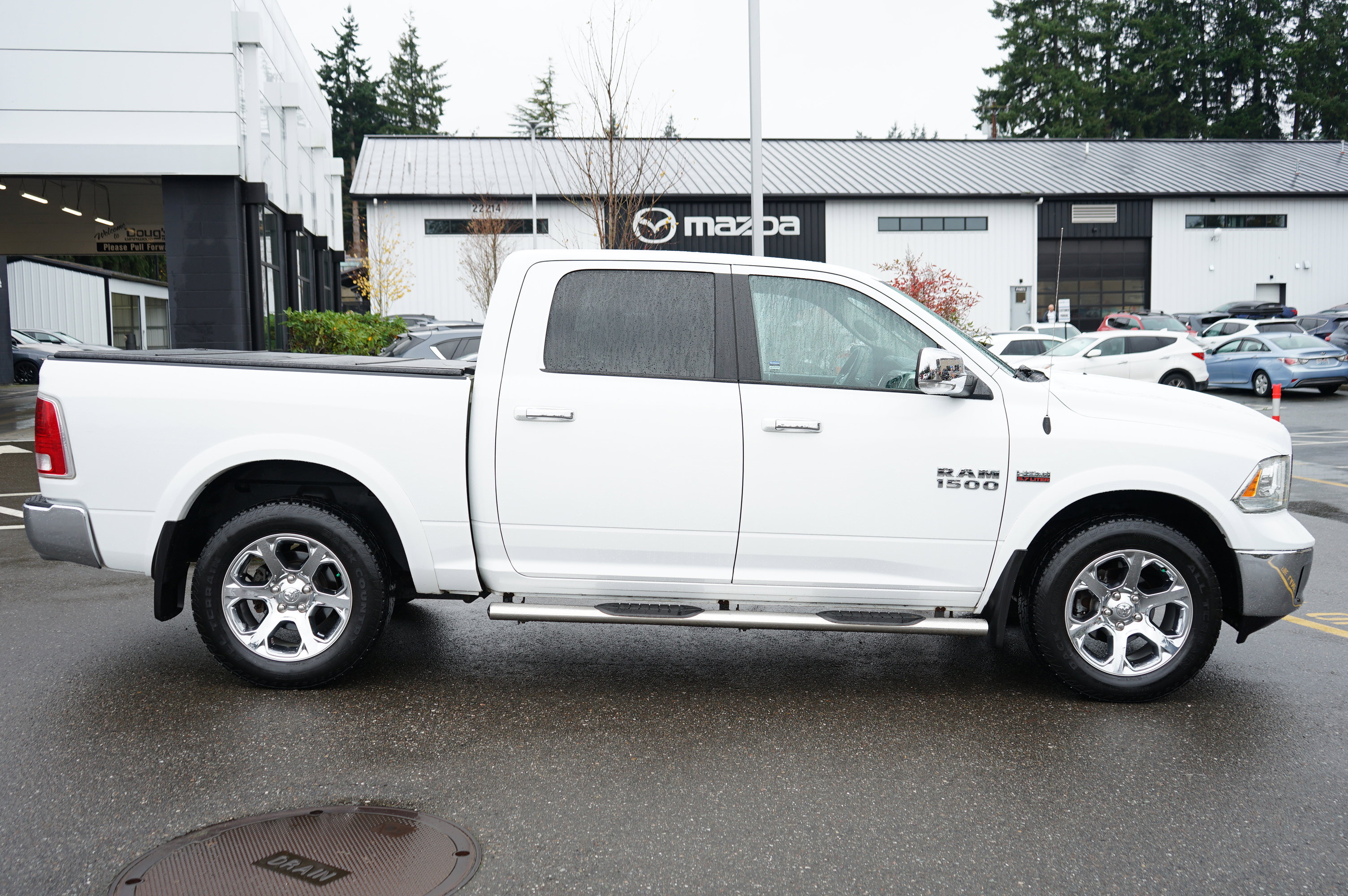 Used 2017 RAM 1500 Laramie w/ Convenience Group image 2