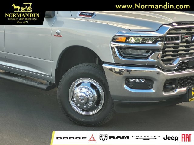 Used 2026 RAM 3500 Tradesman AWD/4WD image 5