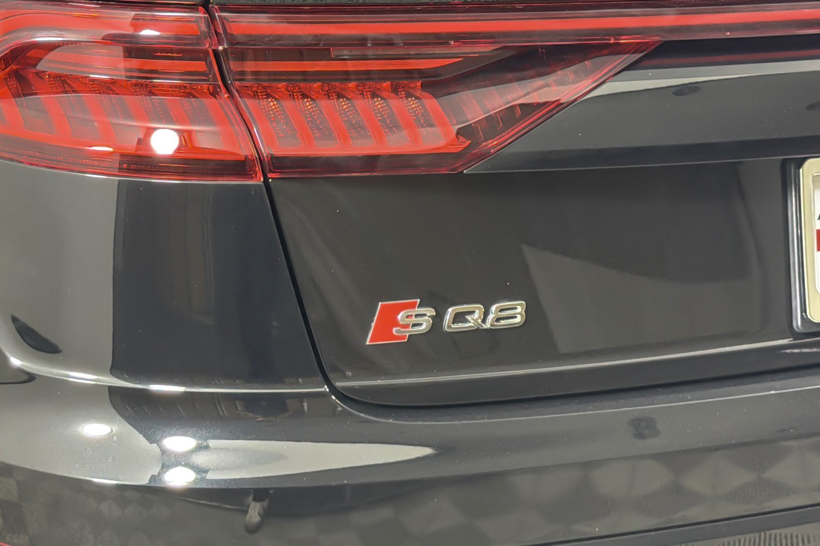 Used 2023 Audi SQ8 Prestige AWD/4WD image 26