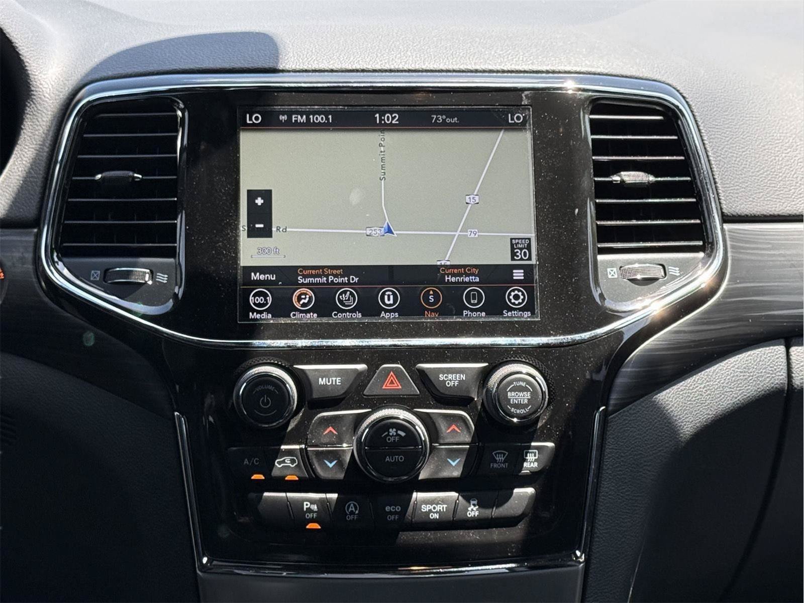 Used 2021 Jeep Grand Cherokee Laredo X AWD/4WD image 17