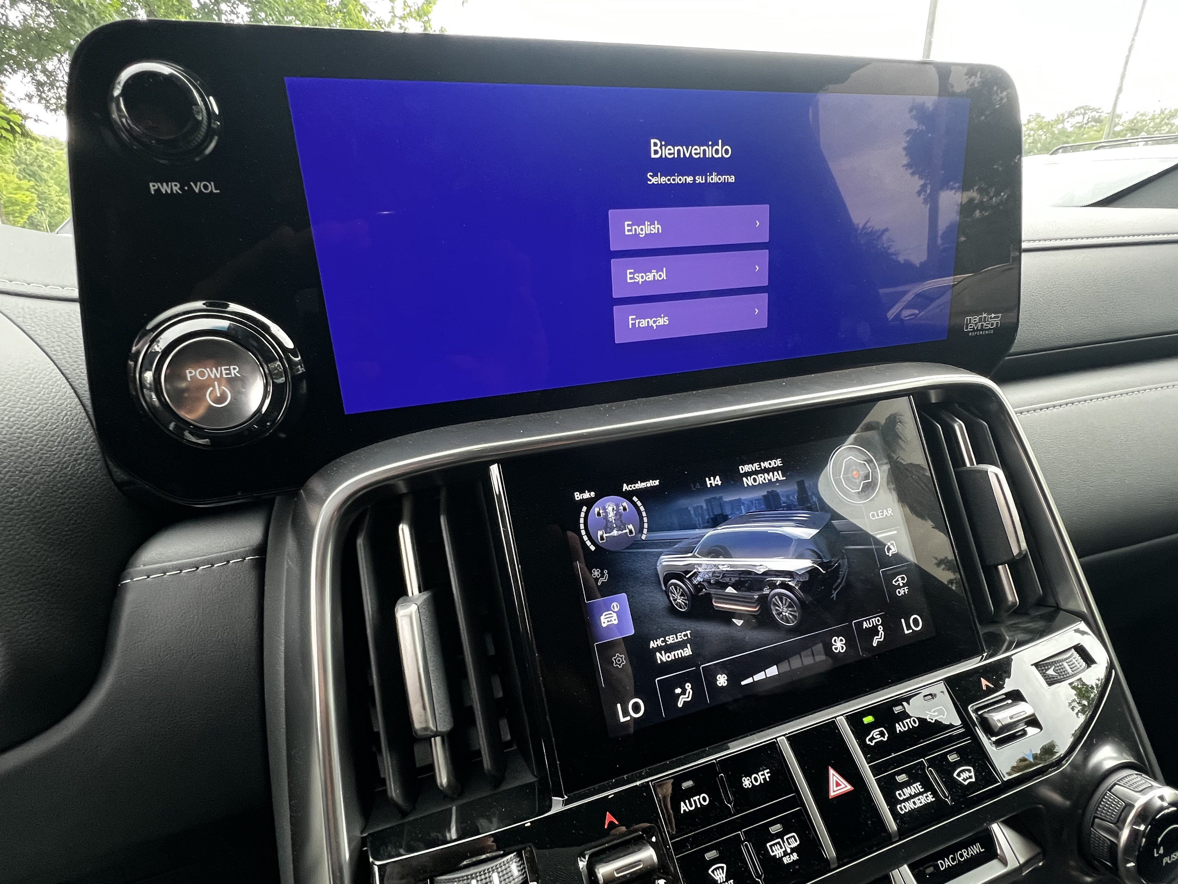 New 2026 Lexus LX 700h Luxury AWD/4WD image 17