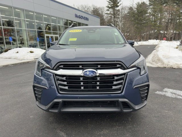 Used 2023 Subaru Ascent Premium w/ Convenience Package image 2