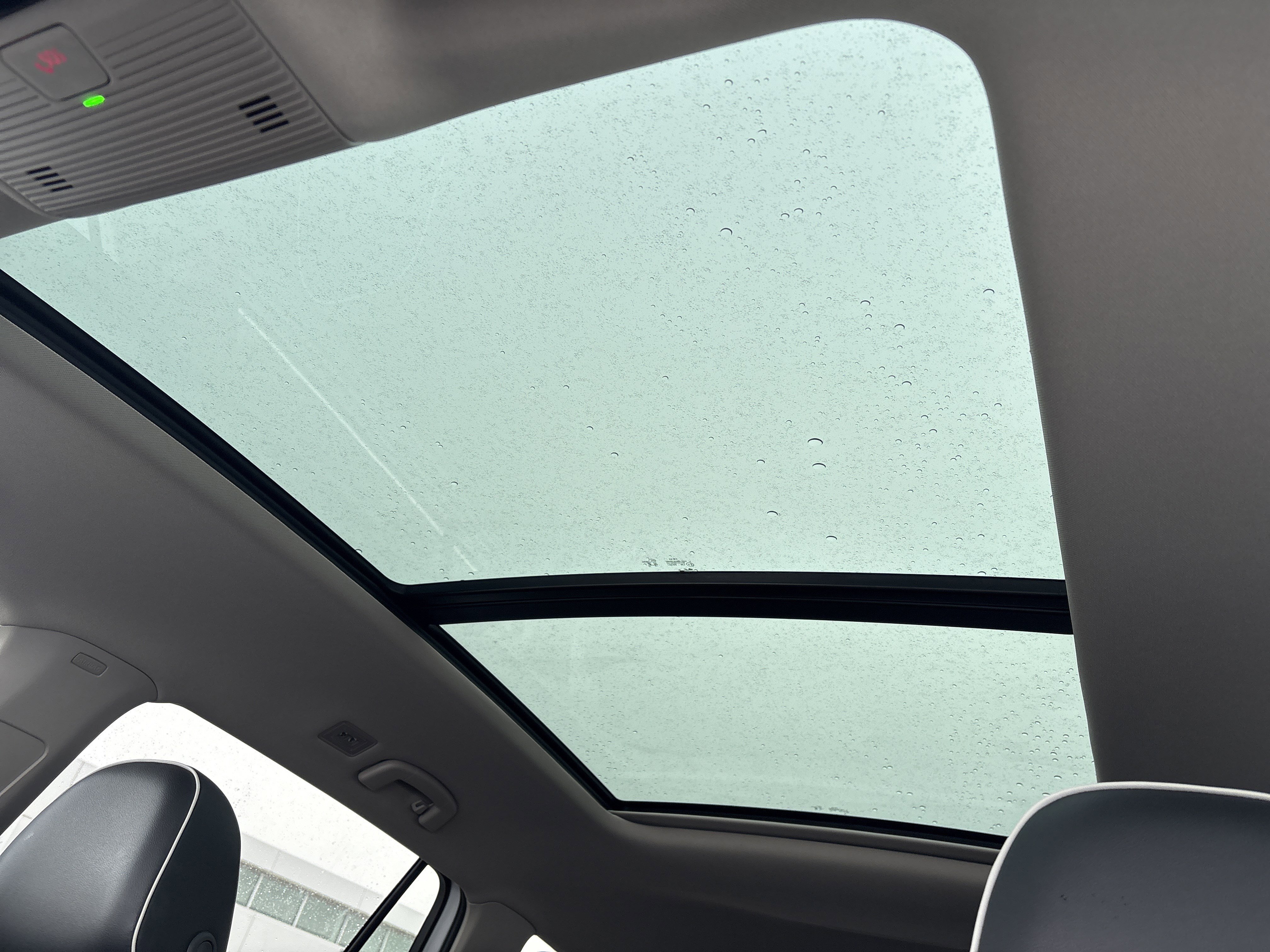 Certified 2024 Volkswagen Atlas SEL Premium R-Line image 36