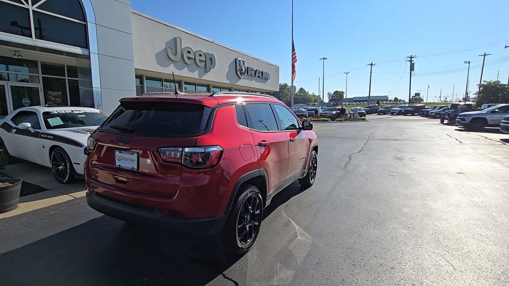 New 2026 Jeep Compass Latitude image 8