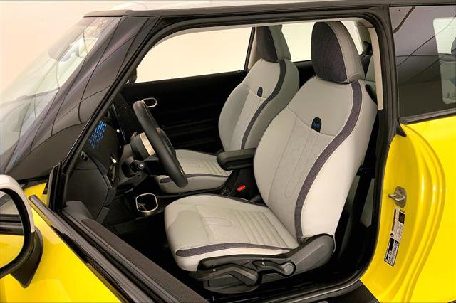 Certified 2025 MINI Cooper S image 13