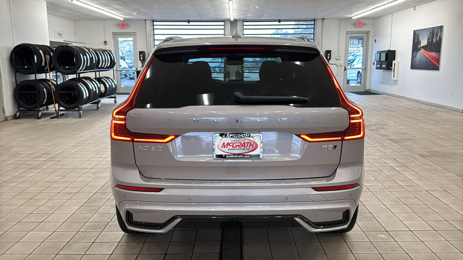 New 2026 Volvo XC60 B5 Plus w/ Protection Package Premier AWD/4WD image 6