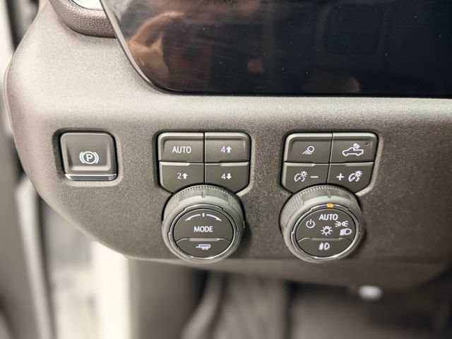 Certified 2026 Chevrolet Silverado 2500 LTZ w/ LTZ Plus Package AWD/4WD image 19