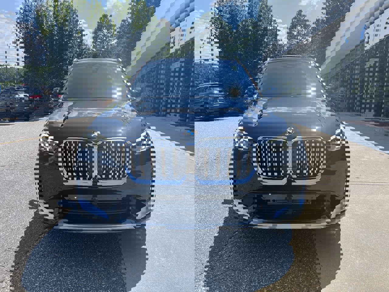 Certified 2025 BMW X1 xDrive28i w/ Technology Package image 3