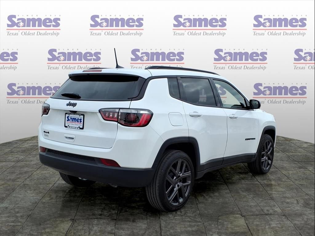 New 2026 Jeep Compass Latitude image 5