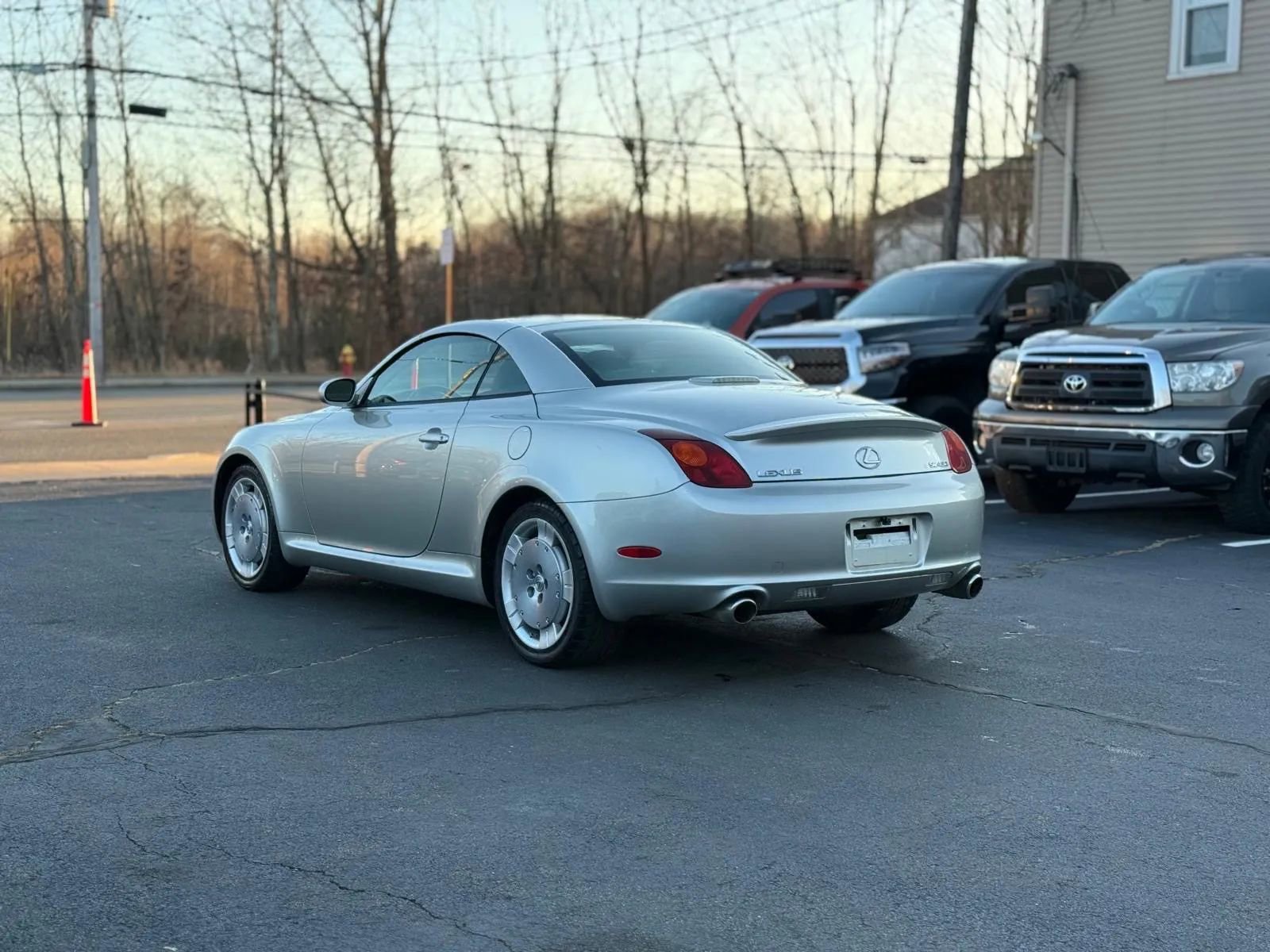 Used 2002 Lexus SC 430 Convertible image 8