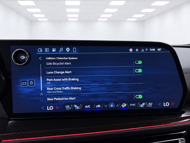 Used 2026 Chevrolet Traverse RS AWD/4WD image 40