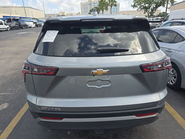 Used 2026 Chevrolet Equinox LT FWD image 2